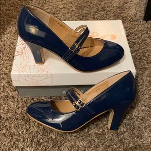JG Navy Woman's Pumps